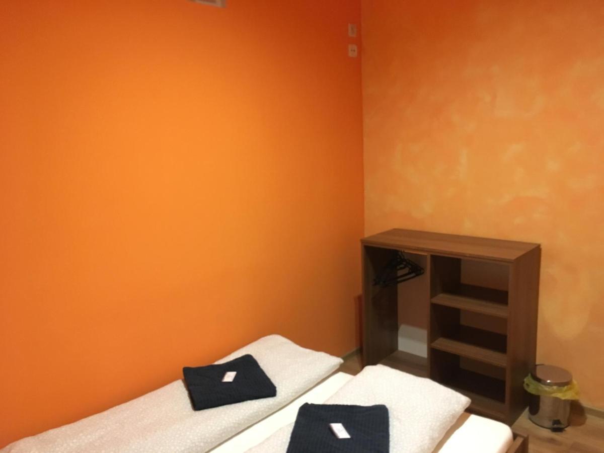 Cb Rooms/Bed&Soup Ceske Budejovice Exteriör bild